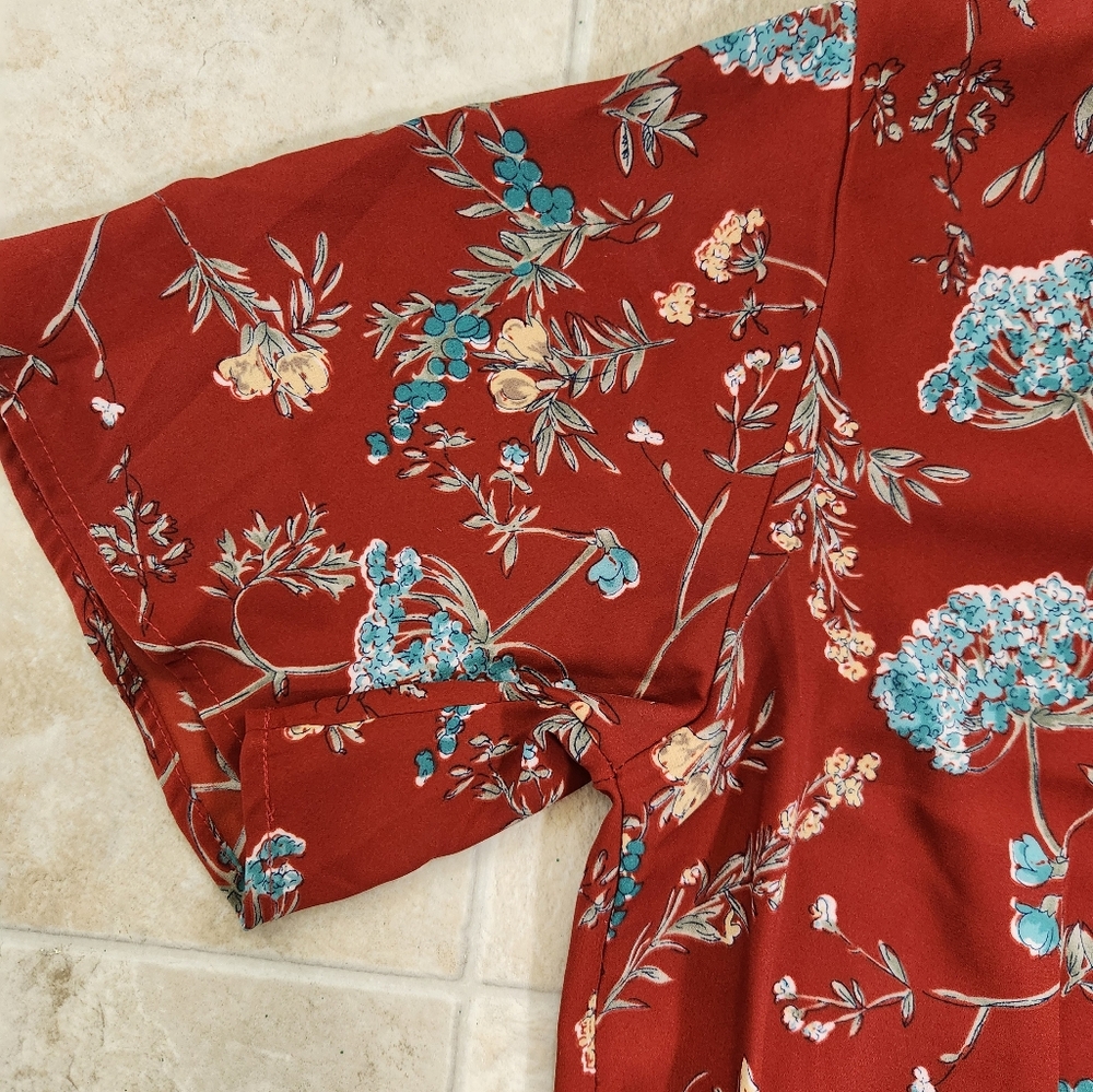 Sienna Sky Floral Bell Sleeve Blouse - Size Small - Picture 2 of 8